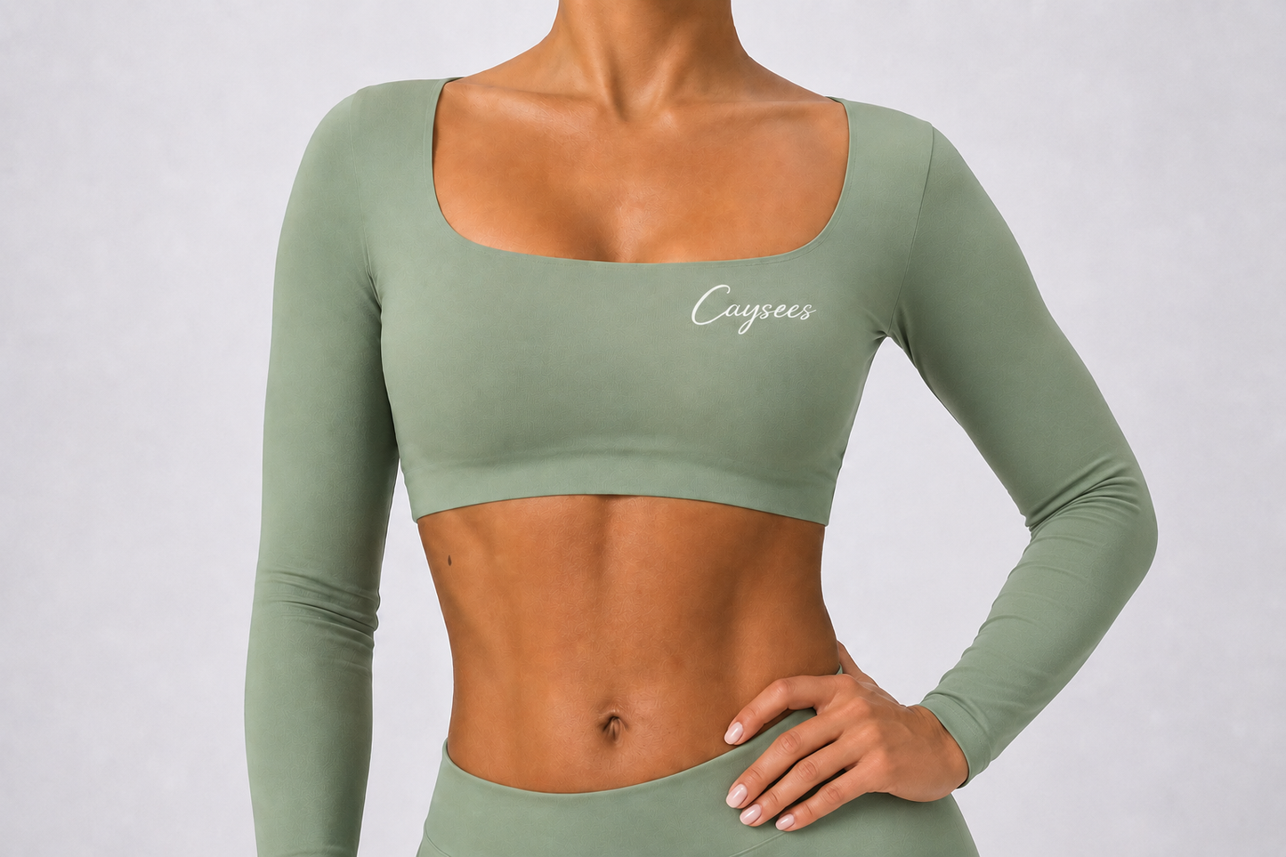 OLIVE Dynamic Long Sleeve Crop
